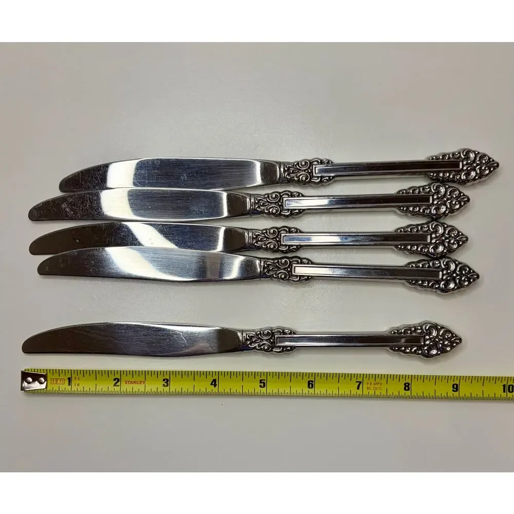 Oneida Heirloom Rembrandt Dinner Knives 9 1/8” Stainless Vintage Set of 5